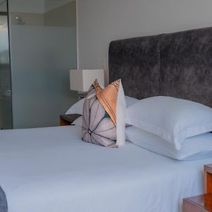 New Kings Hotel